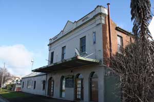 Railway Hotel at Cootamundra